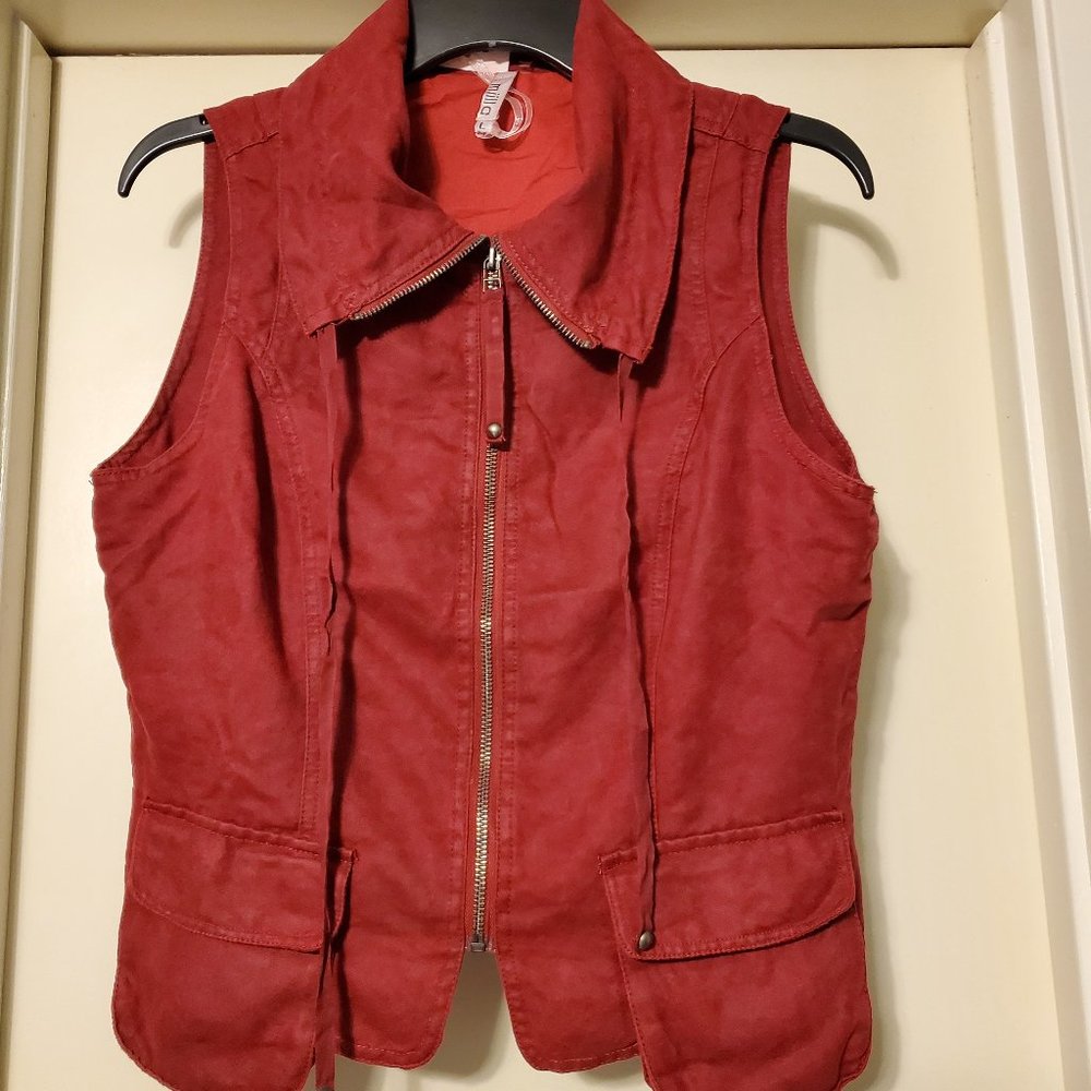 Ladies Burnt Orange Casual Vest. New